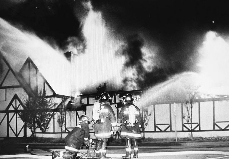 Cascade Motel (Olde Mill Inn on the Lake) - Fire (newer photo)